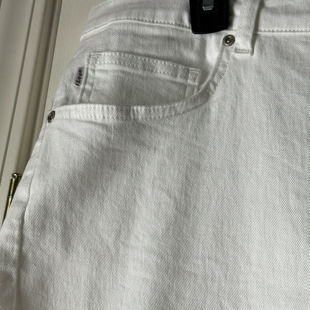 Jeans - Picture 3 of 5
